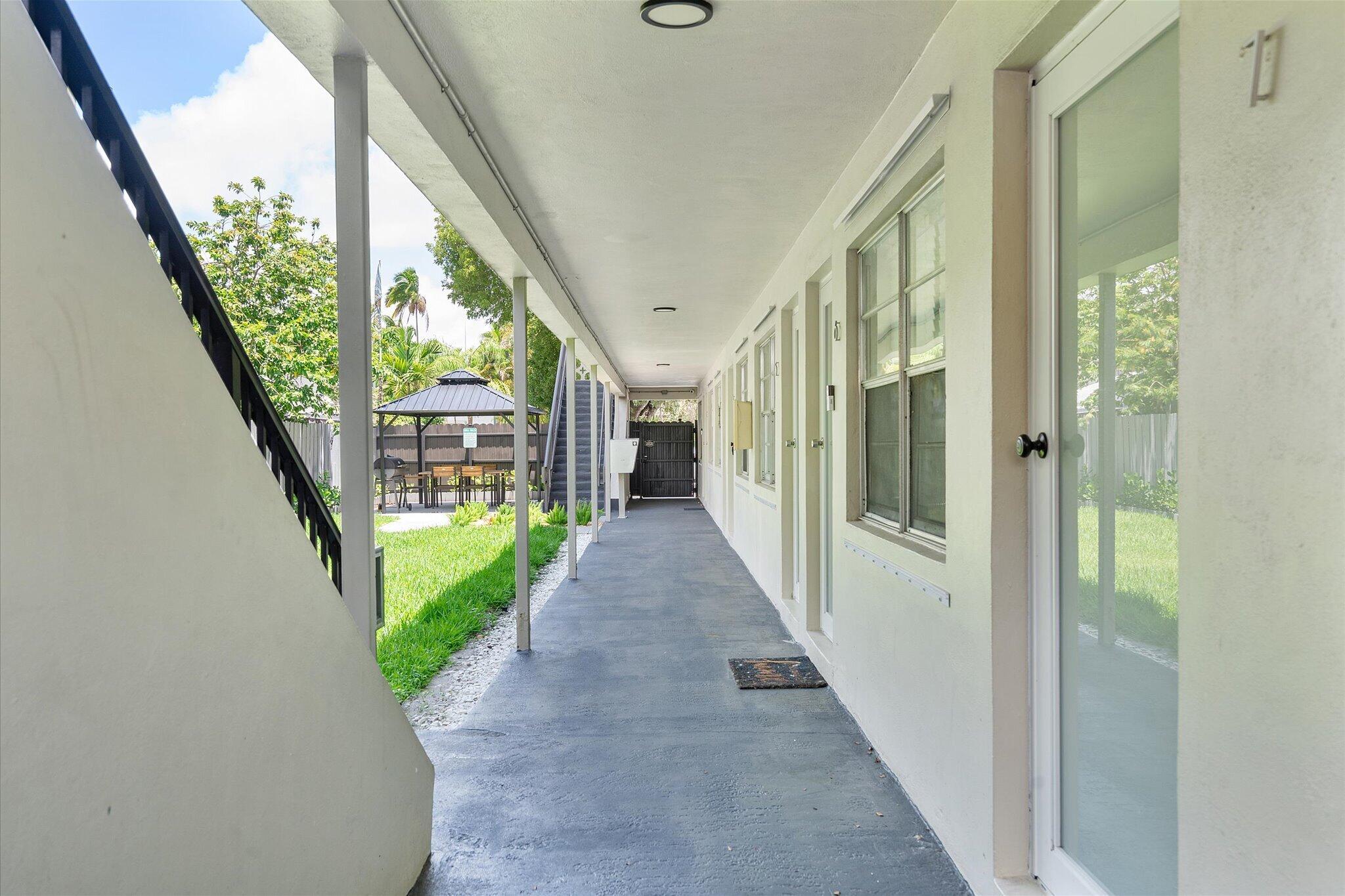 1638 Plunkett Street 2