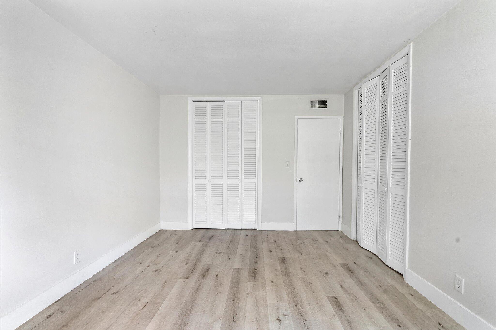 1638 Plunkett Street 2