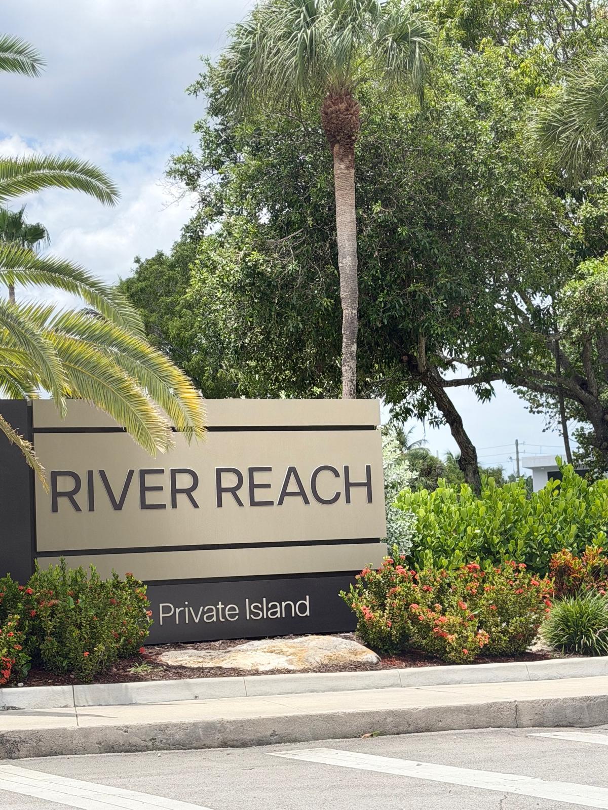 900 RIVER REACH Drive 510