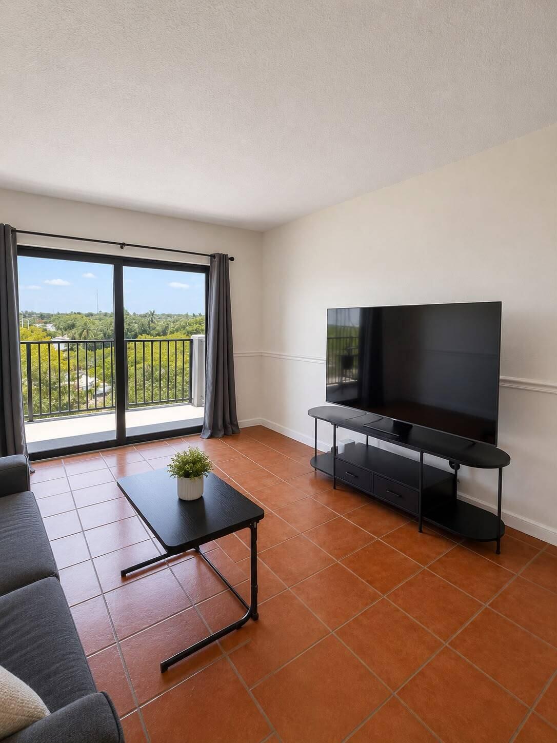 900 RIVER REACH Drive 510