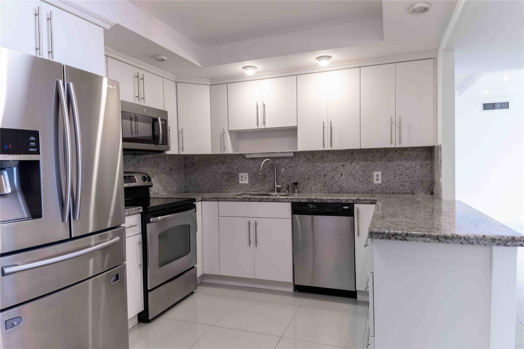 2851 NE 183rd Street 1411E
