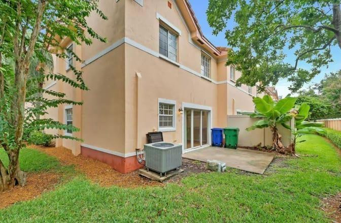 8678 SW 23rd Court