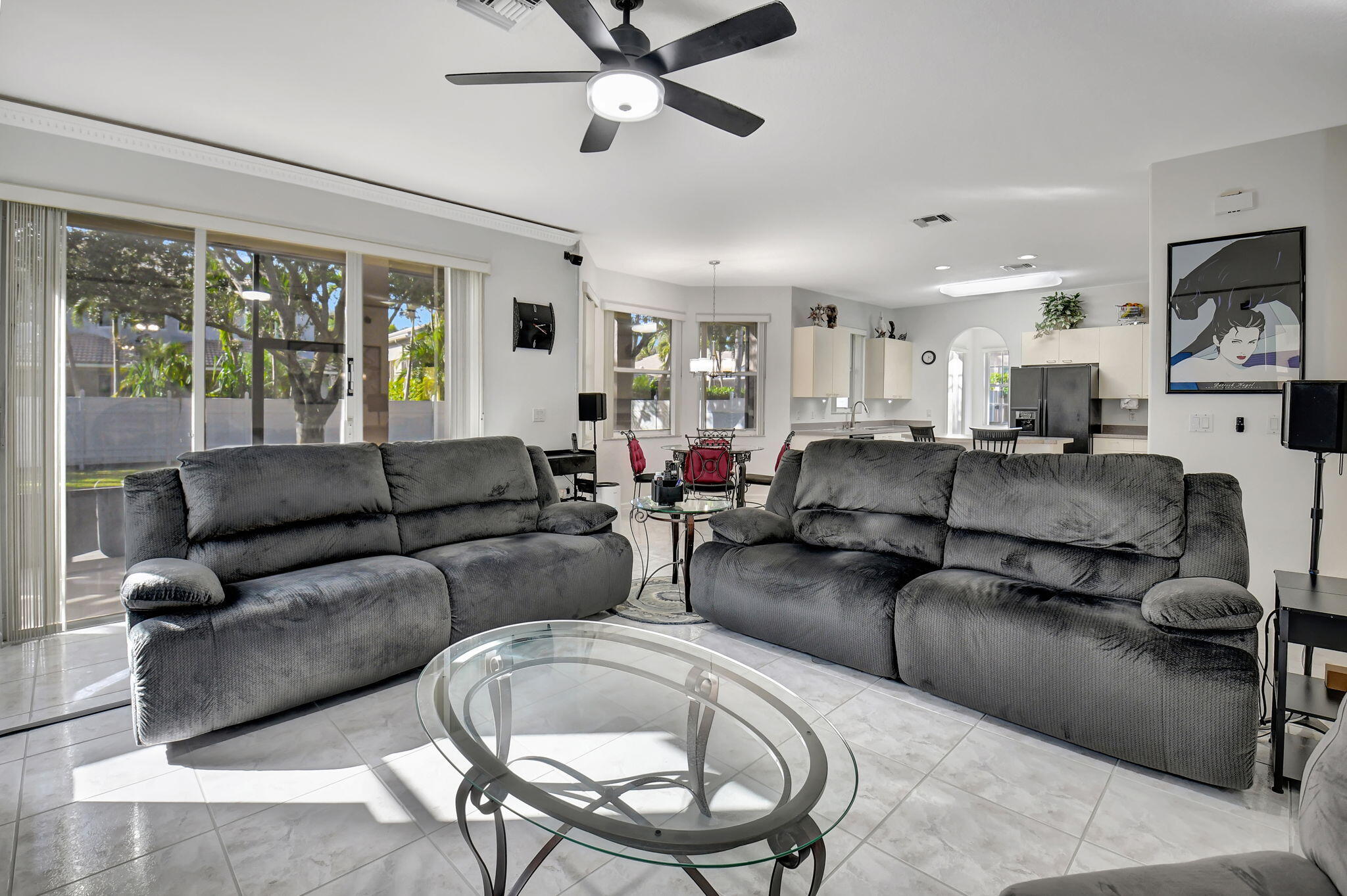 6526 Stonehurst Circle