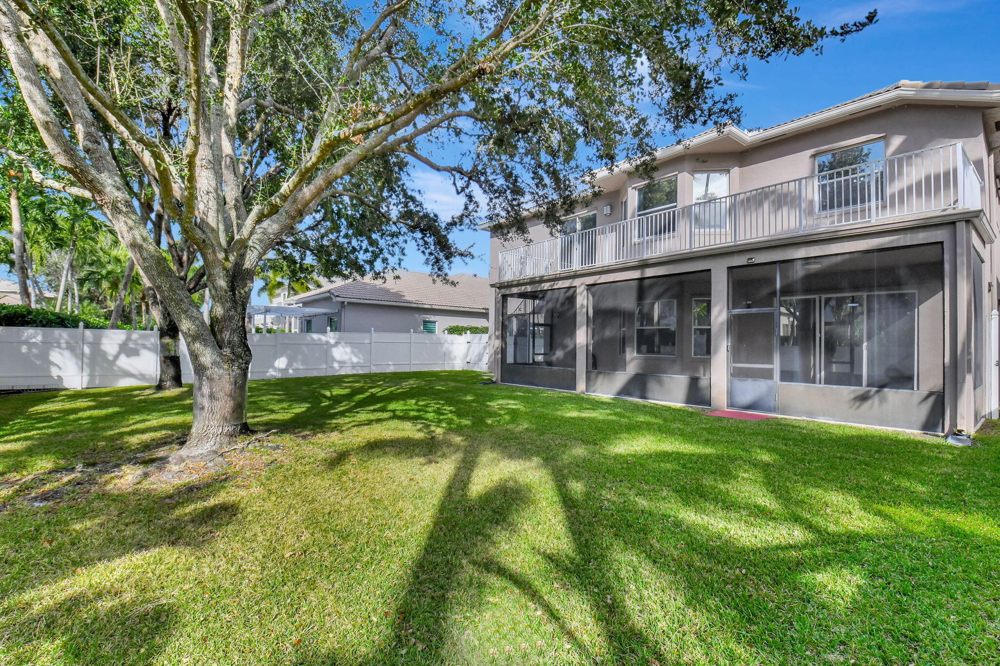 6526 Stonehurst Circle