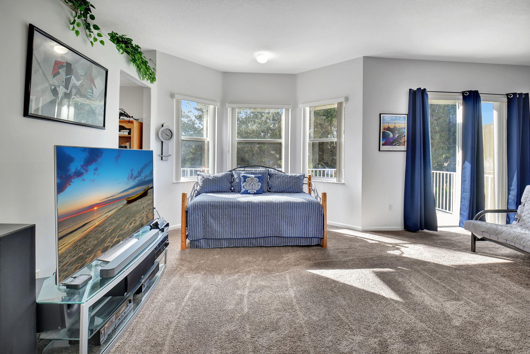 6526 Stonehurst Circle