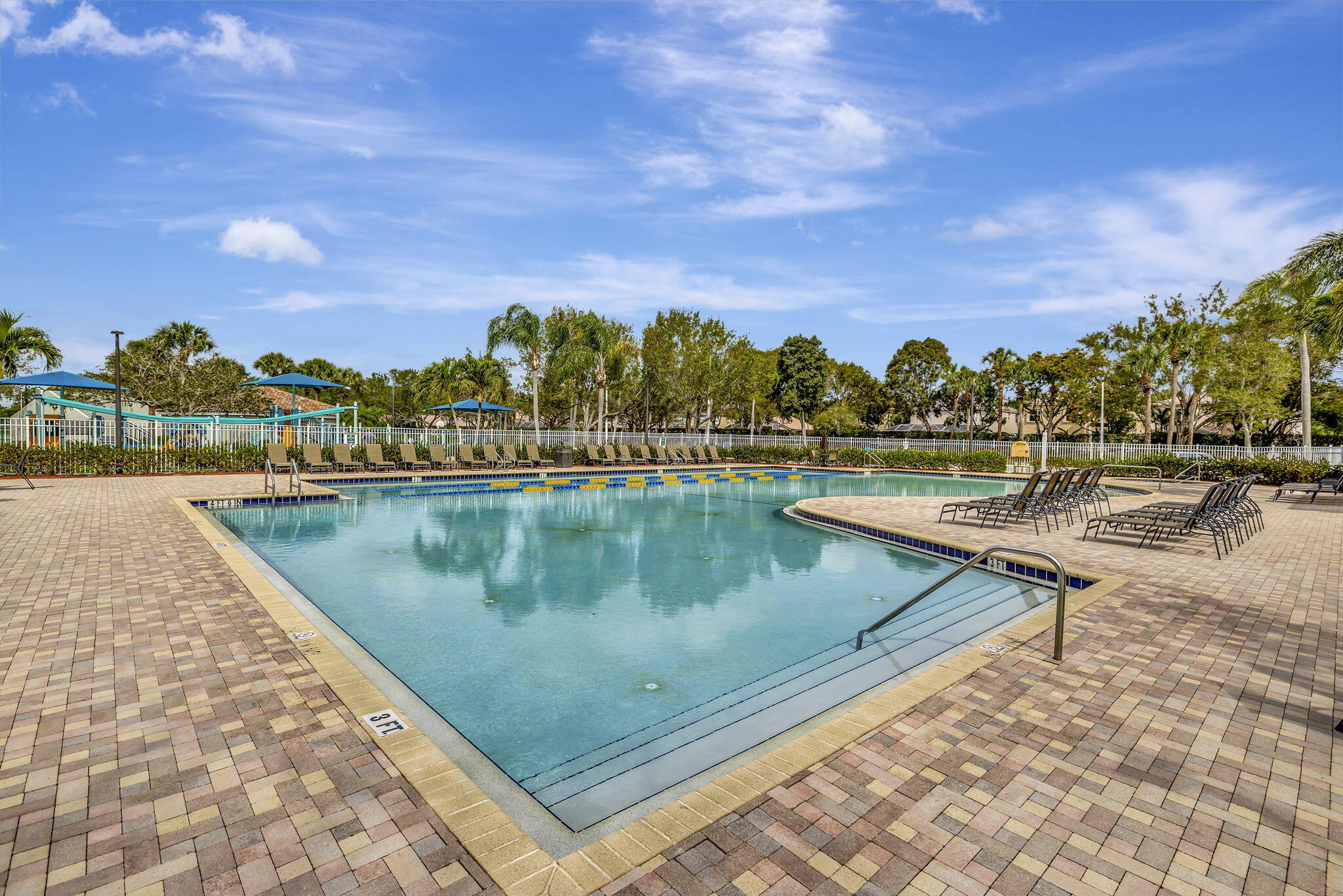 6526 Stonehurst Circle