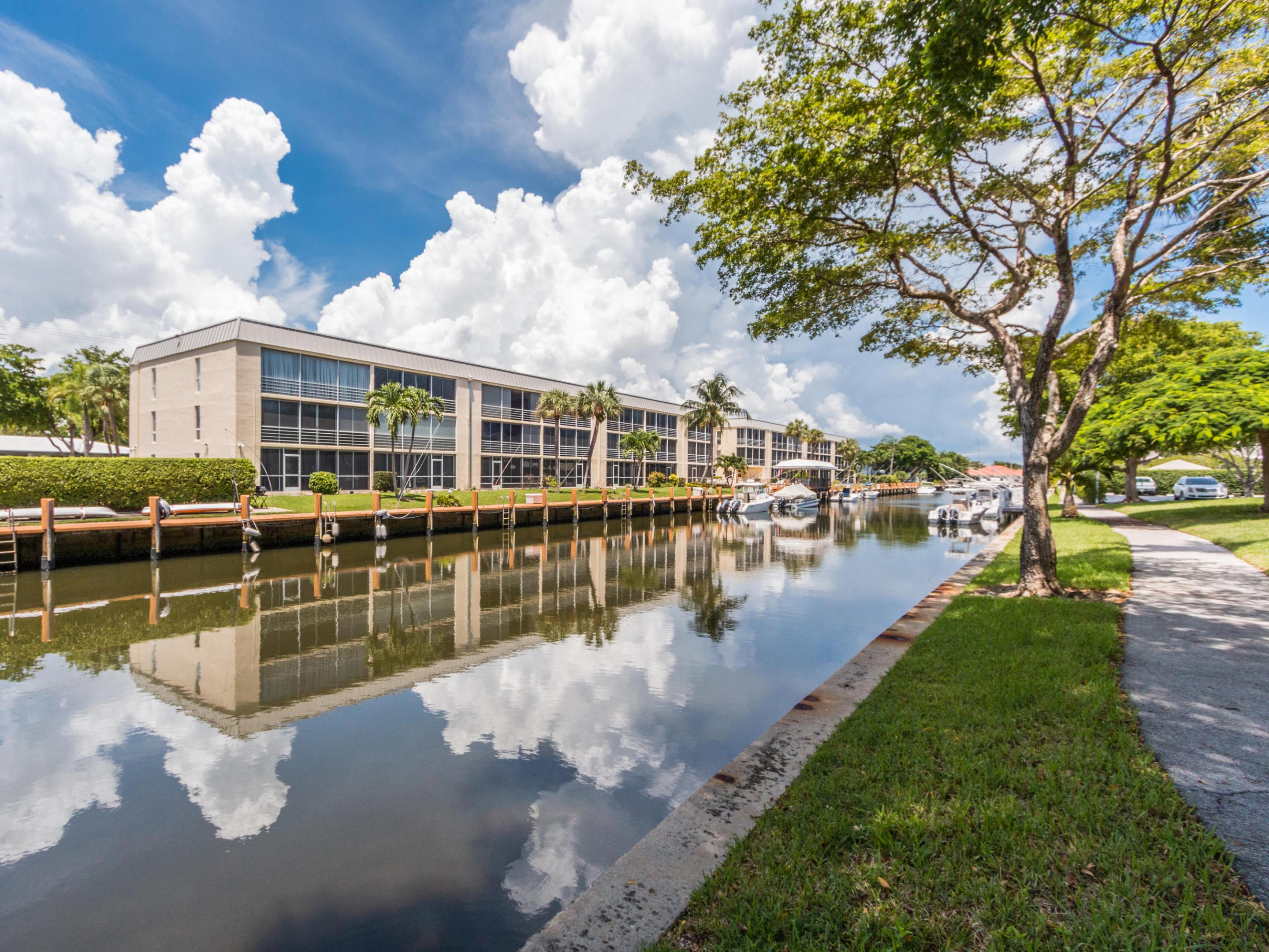 765 Jeffery Street 1-301