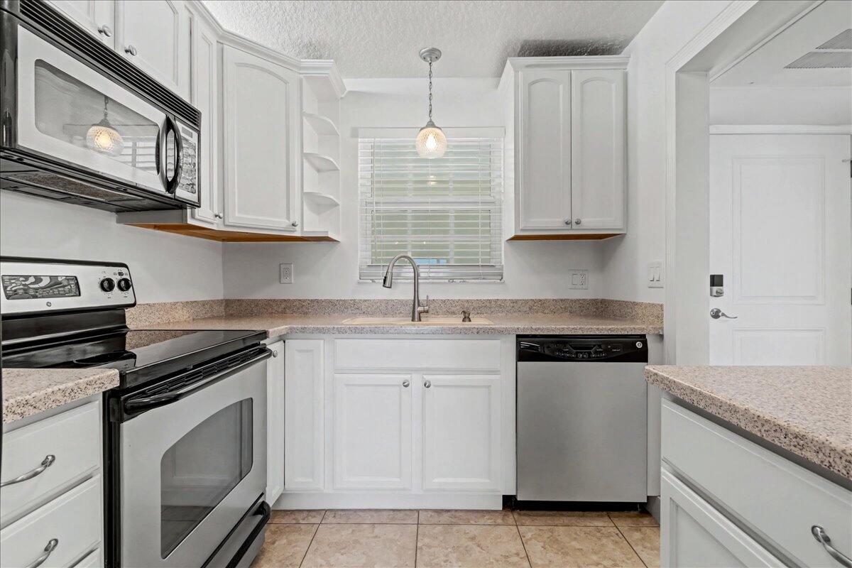 765 Jeffery Street 1-301