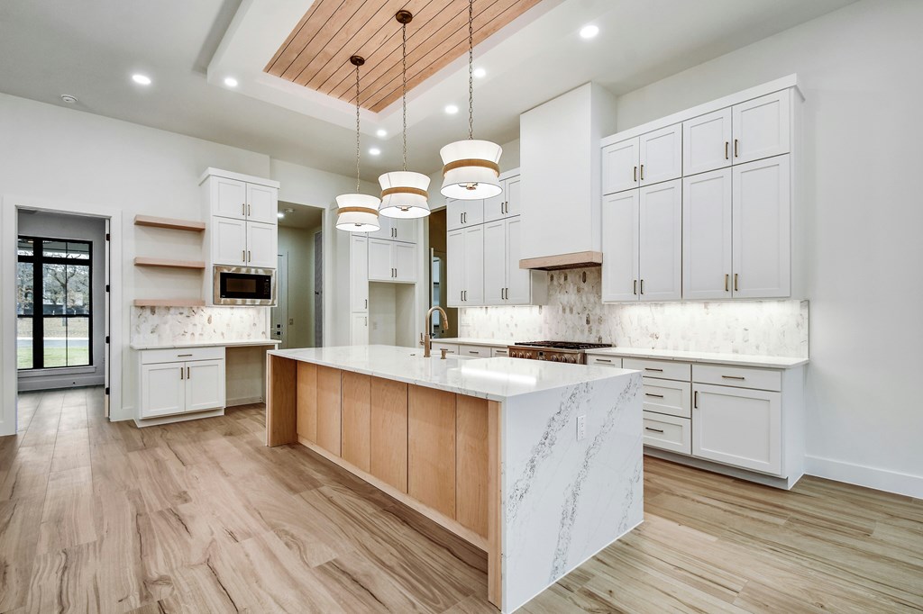 2141 Stone Meadow