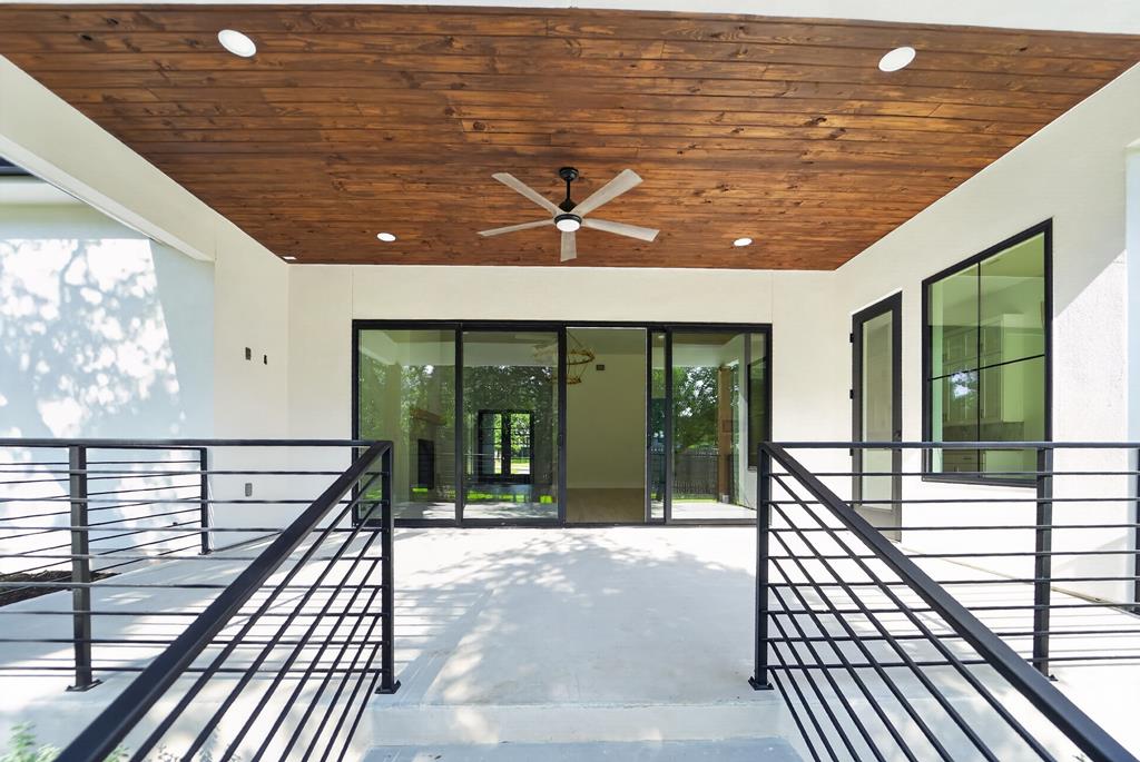 2141 Stone Meadow