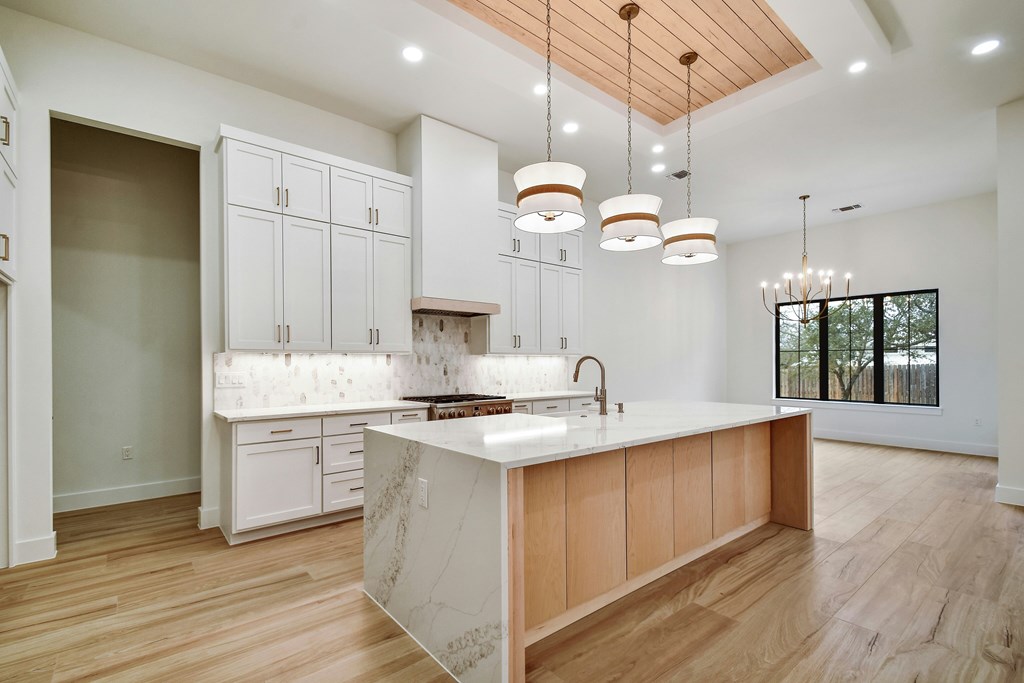 2141 Stone Meadow