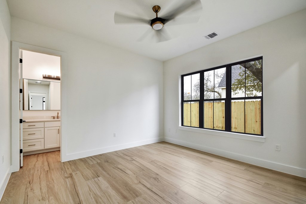 2141 Stone Meadow
