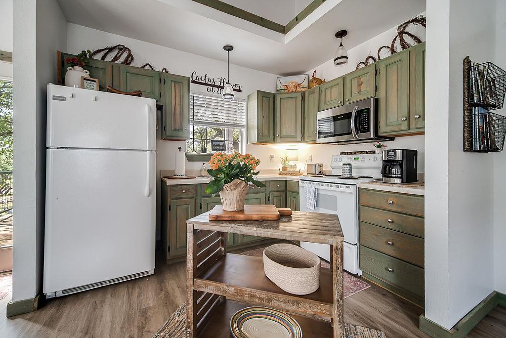 3408 Grape Creek Rd