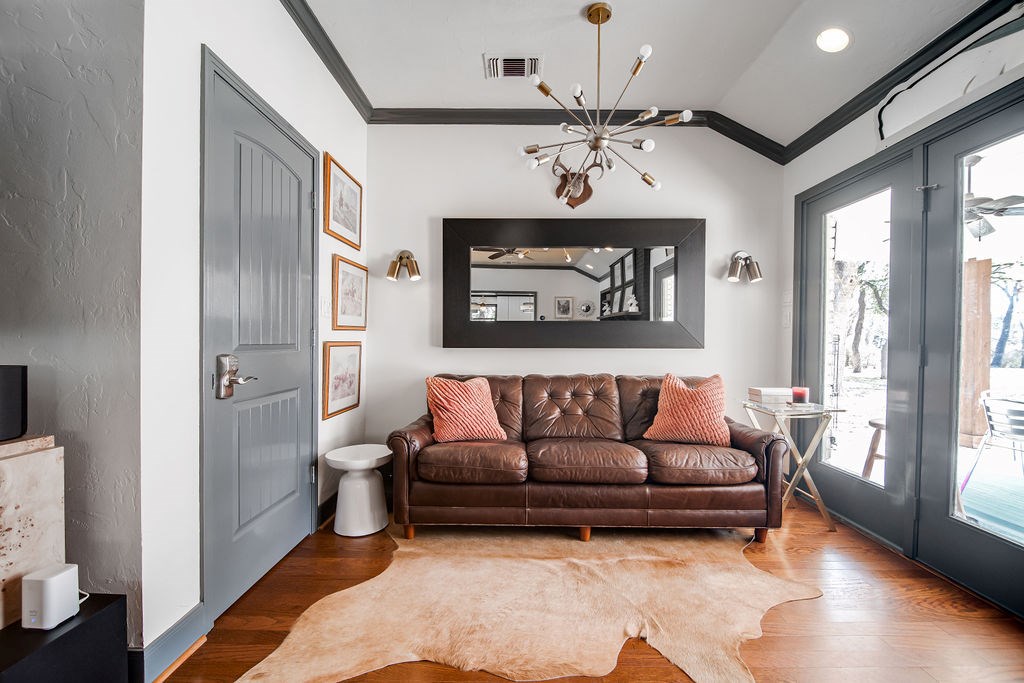 107 Glenwood Dr
