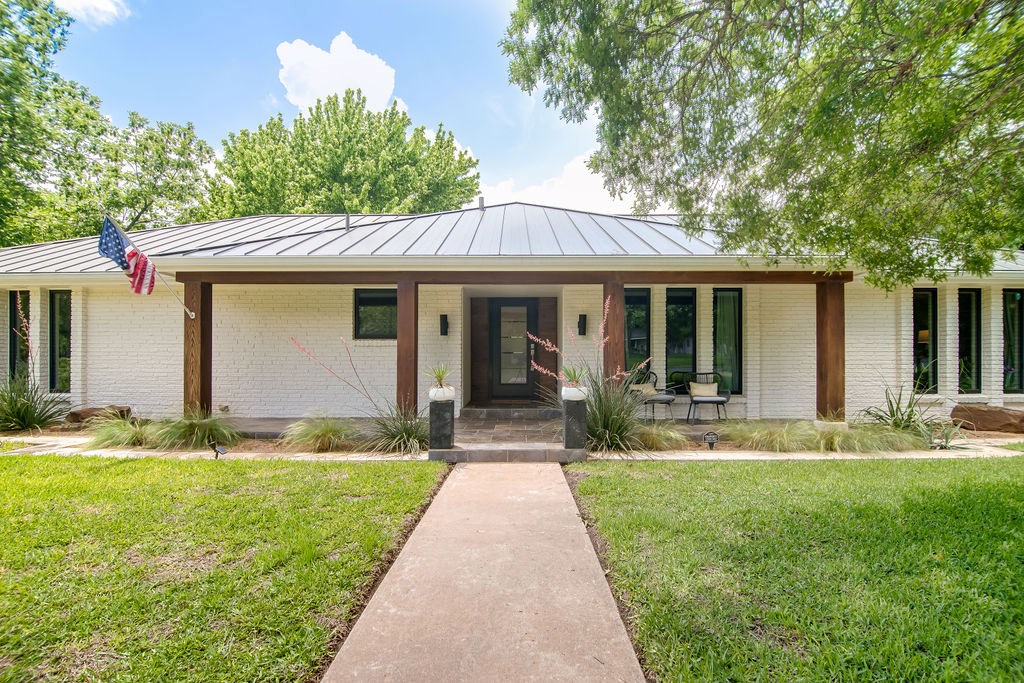 107 Glenwood Dr
