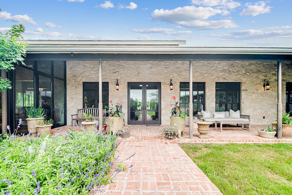 146 Metzger Rd