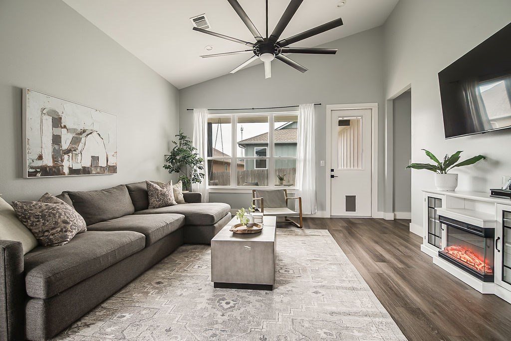 707 Cirrus Lane
