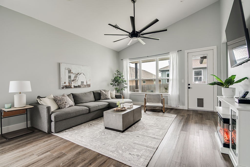 707 Cirrus Lane