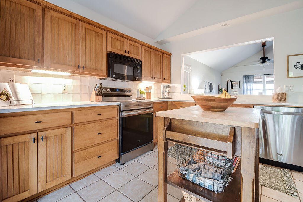 207 Green Oaks Loop