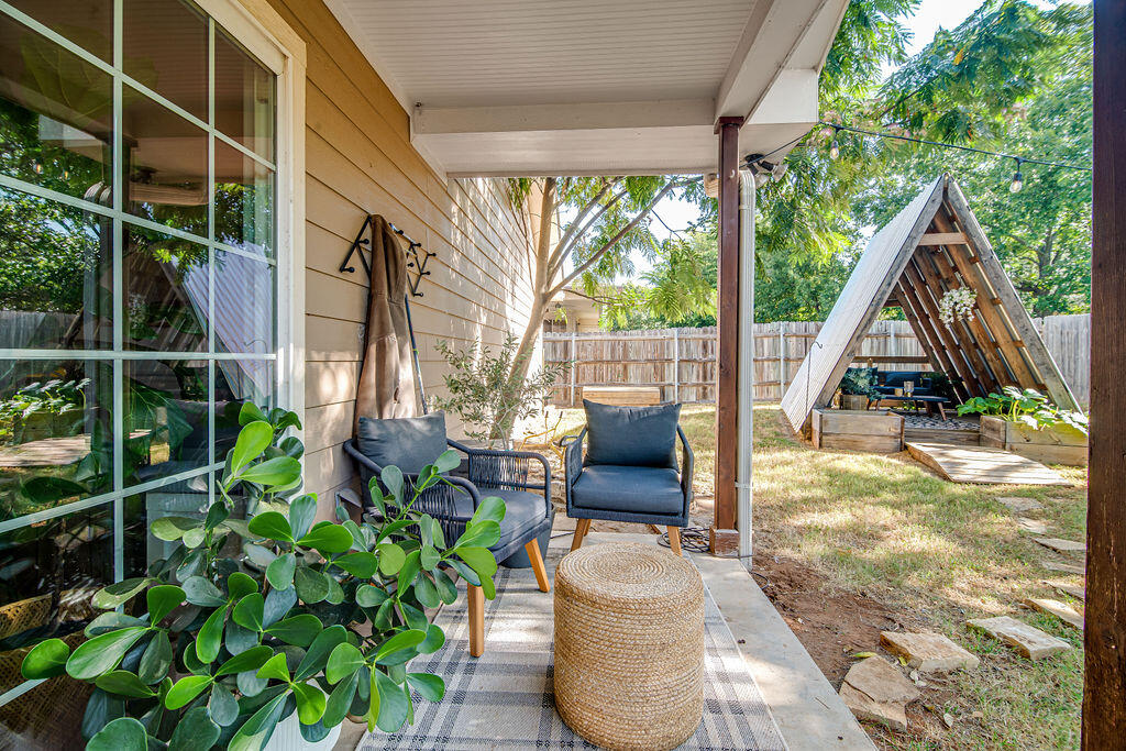 207 Green Oaks Loop