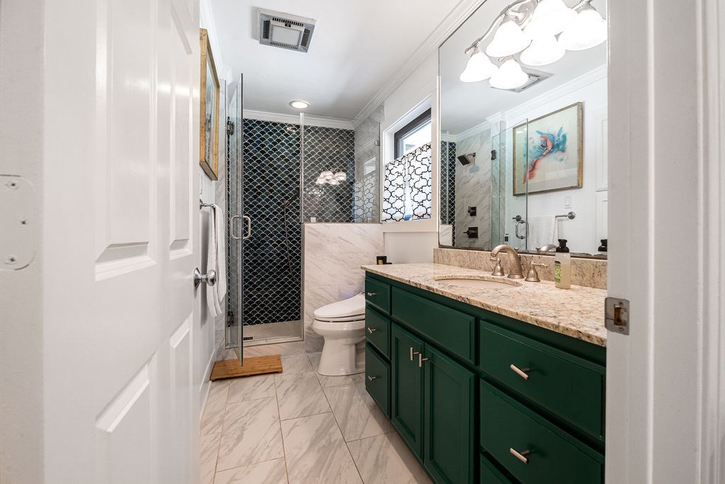 107 Glenwood Dr