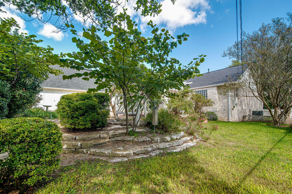 223 Edgewood Dr