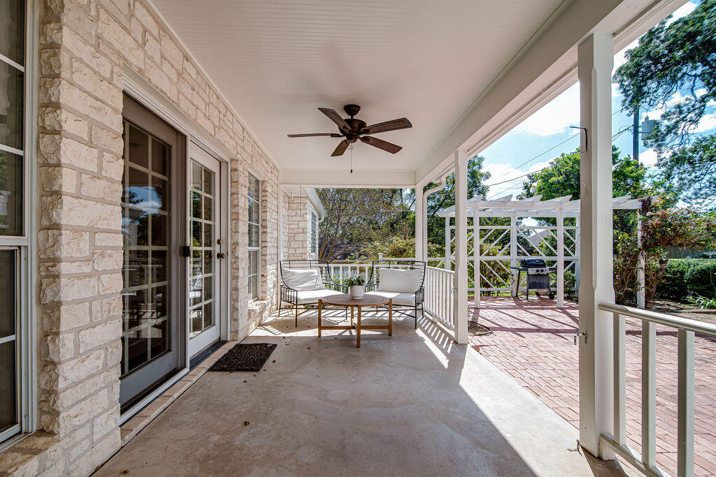 223 Edgewood Dr