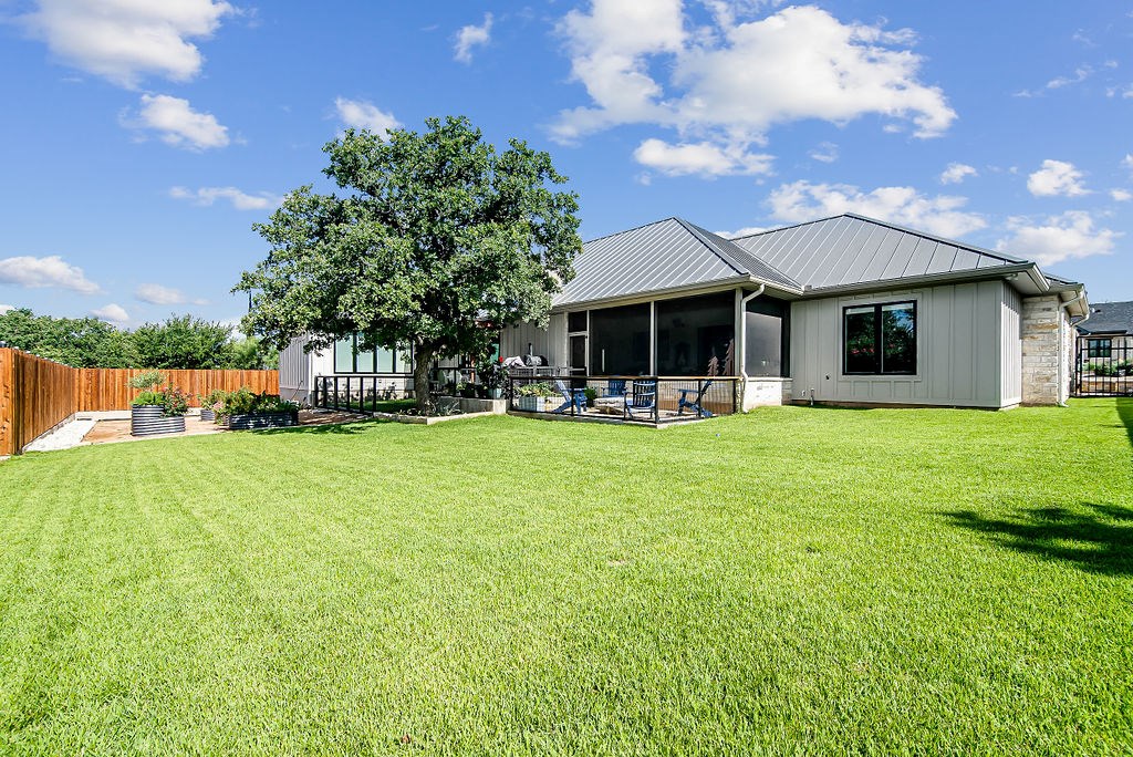 303 Ellebracht Dr