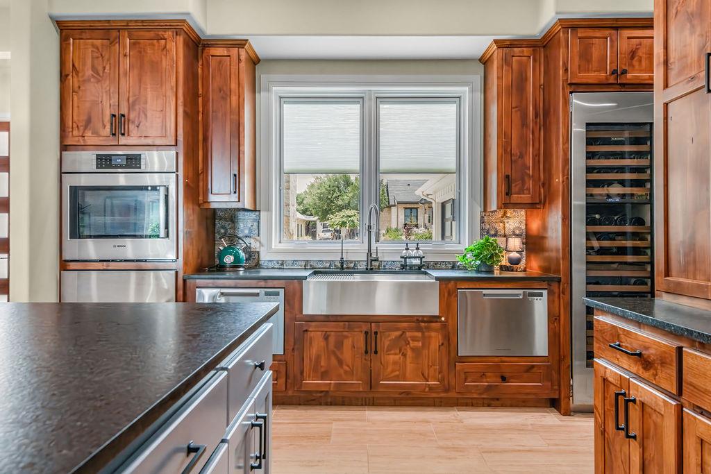 303 Ellebracht Dr
