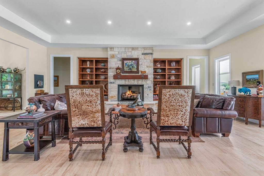 303 Ellebracht Dr