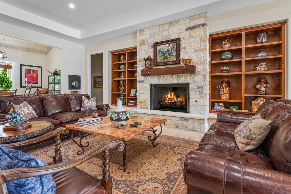 303 Ellebracht Dr