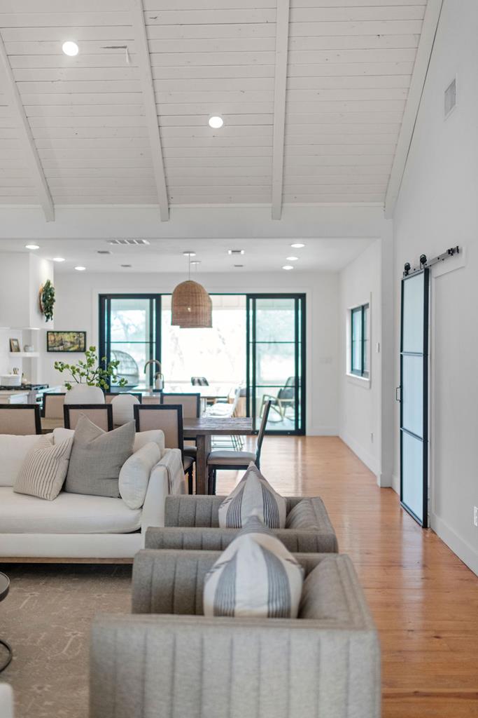 151 Oak Valley Dr