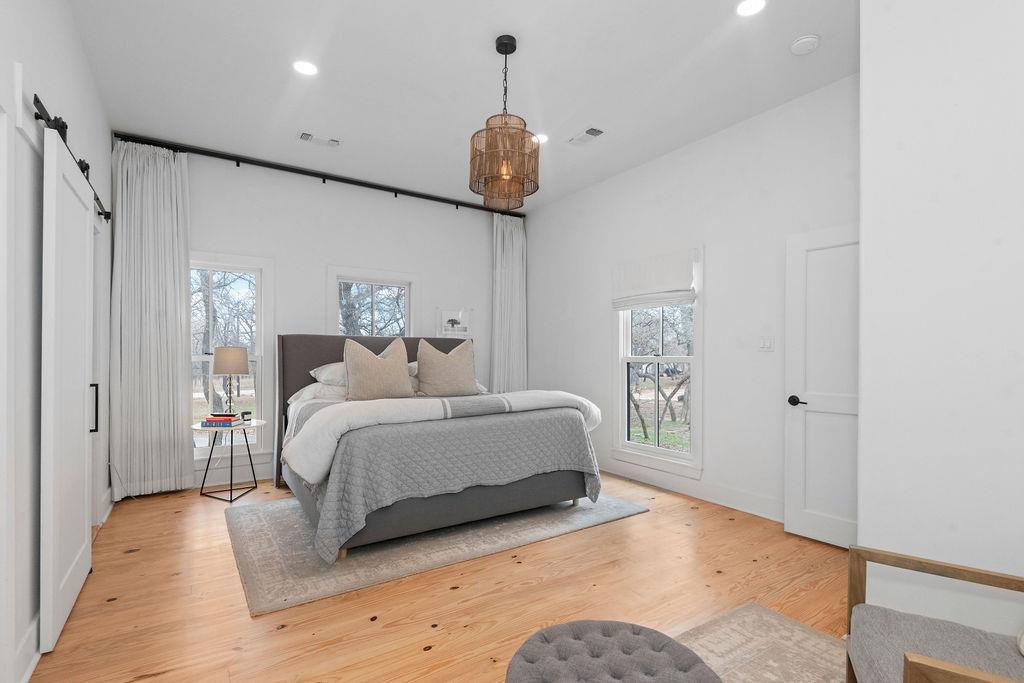 151 Oak Valley Dr