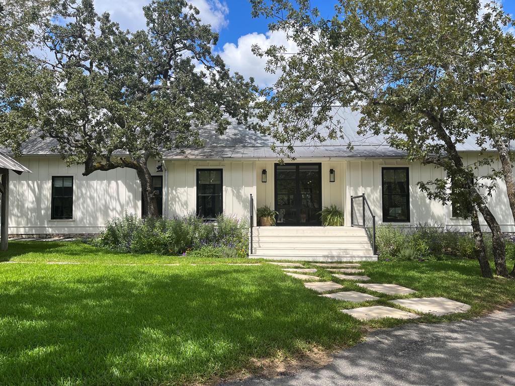 151 Oak Valley Dr