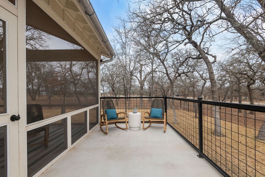 151 Oak Valley Dr