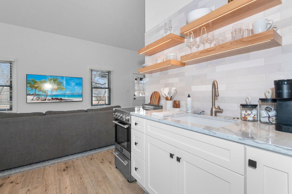 151 Oak Valley Dr