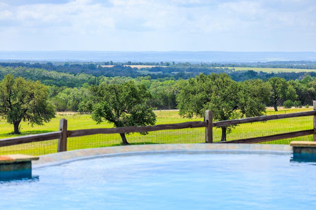 372 E Distant View Dr