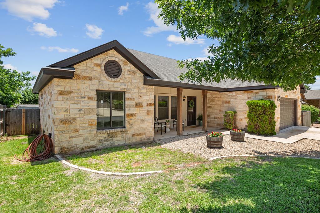 711 Englemann Oak Dr