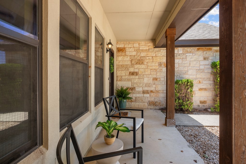 711 Englemann Oak Dr