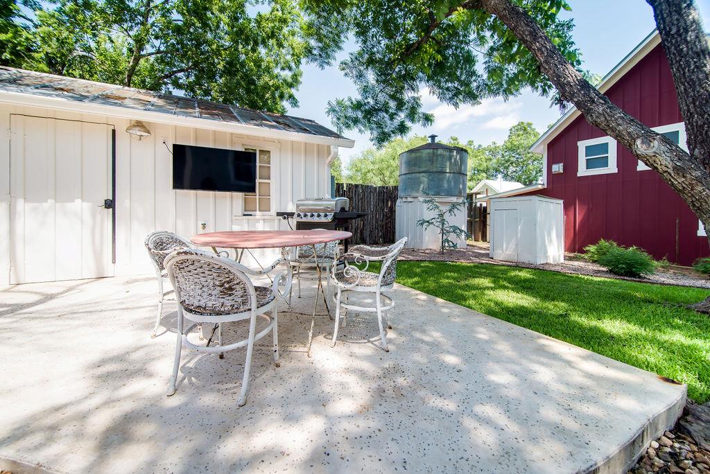 638 Post Oak Rd