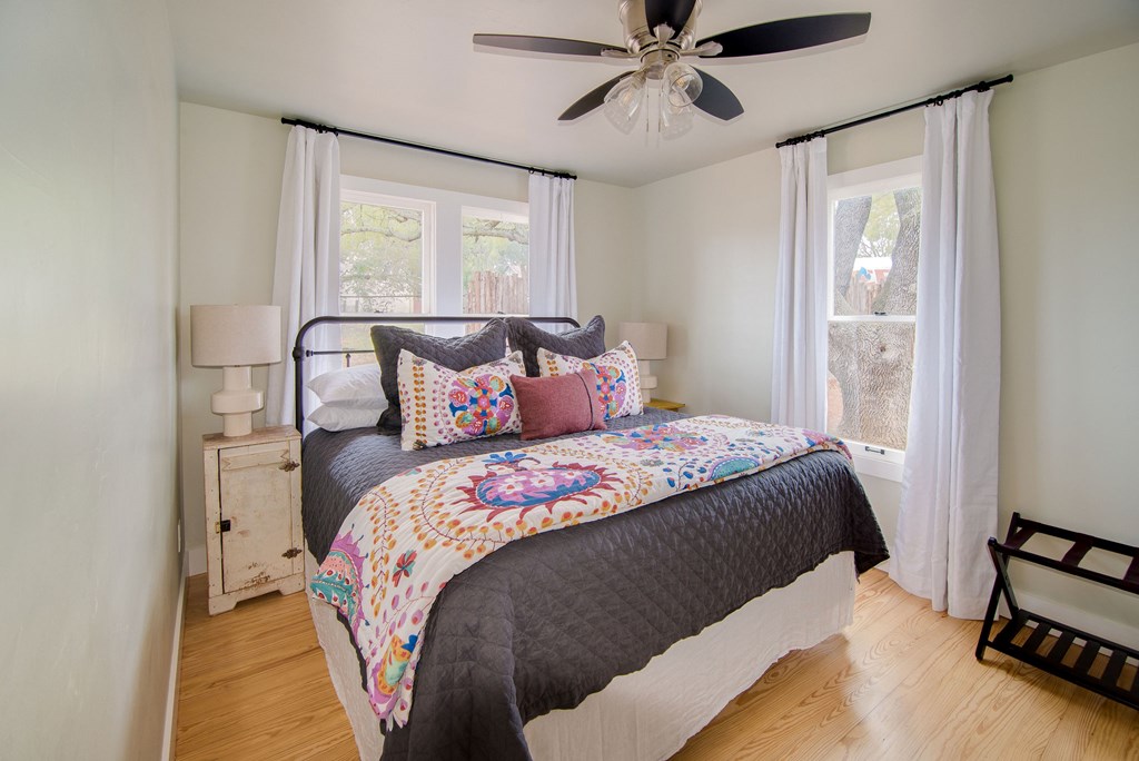 638 Post Oak Rd