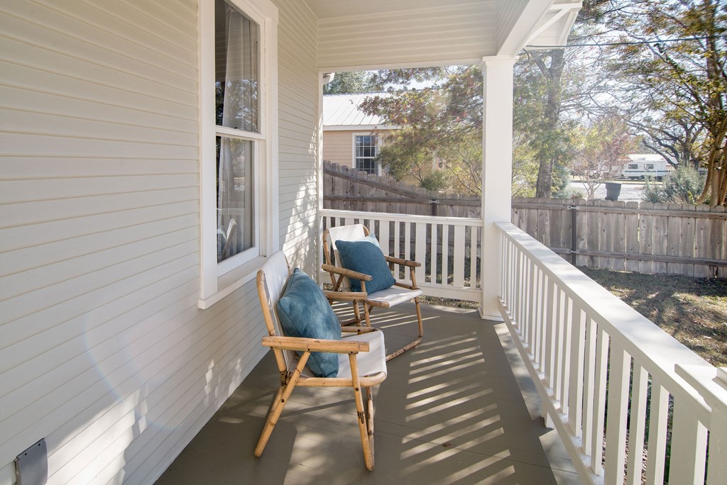 320 W Orchard St