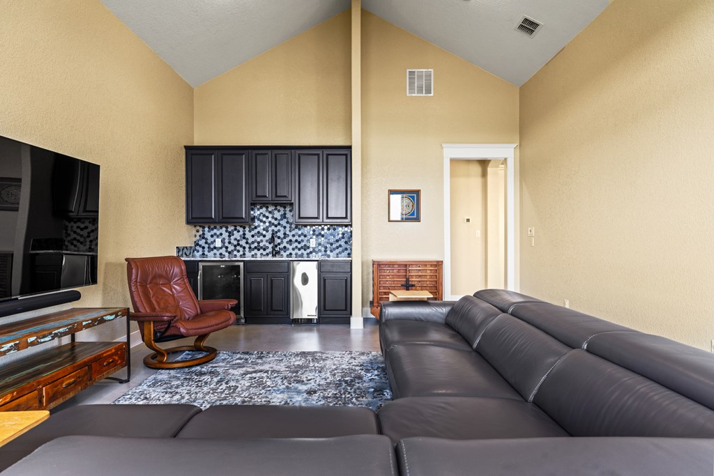 273 Admiral Heights Blvd