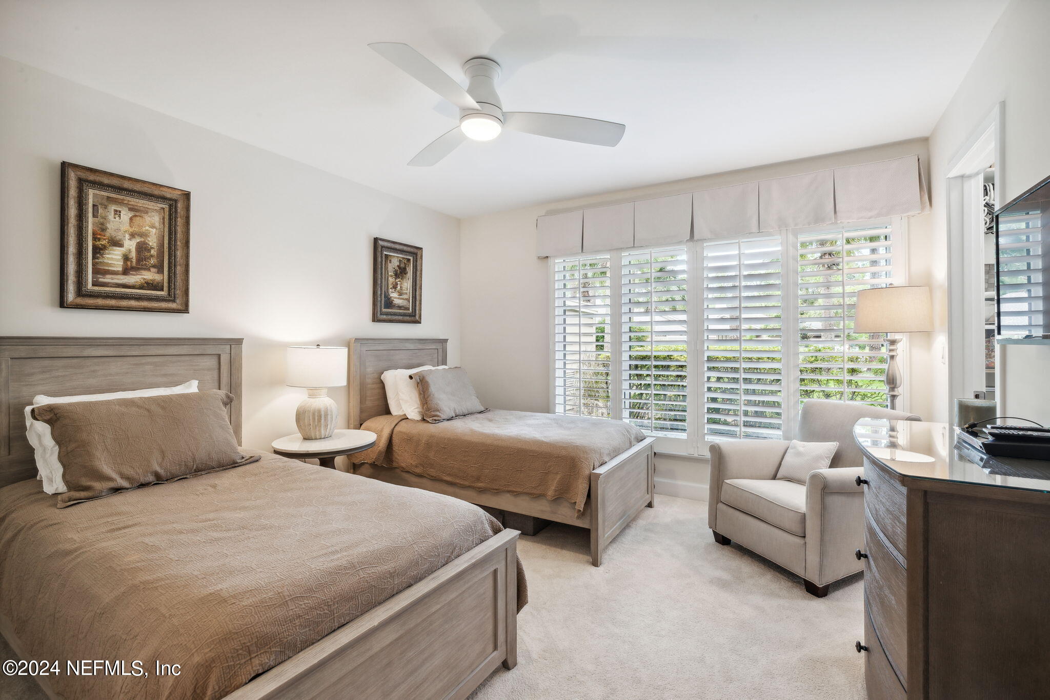 20 FISHERMANS COVE Road