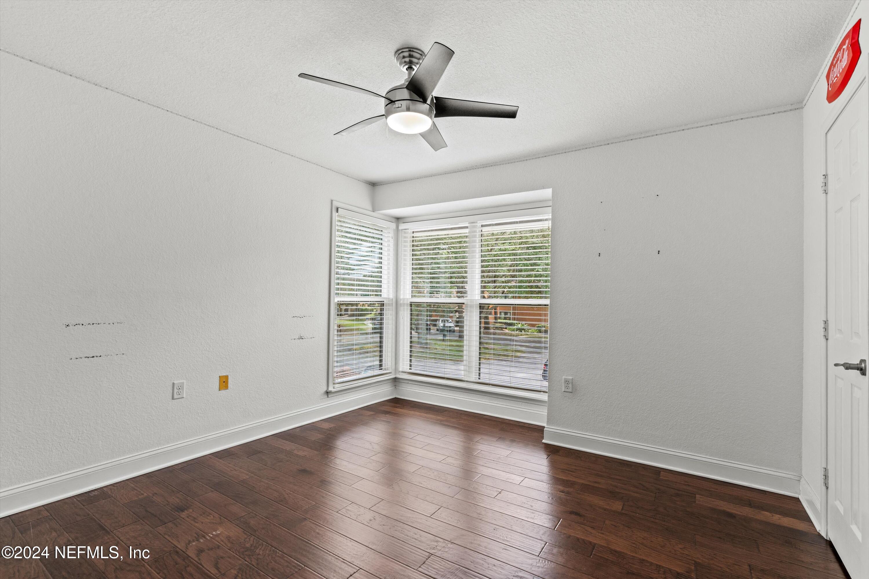 734 TIDEWATER Court