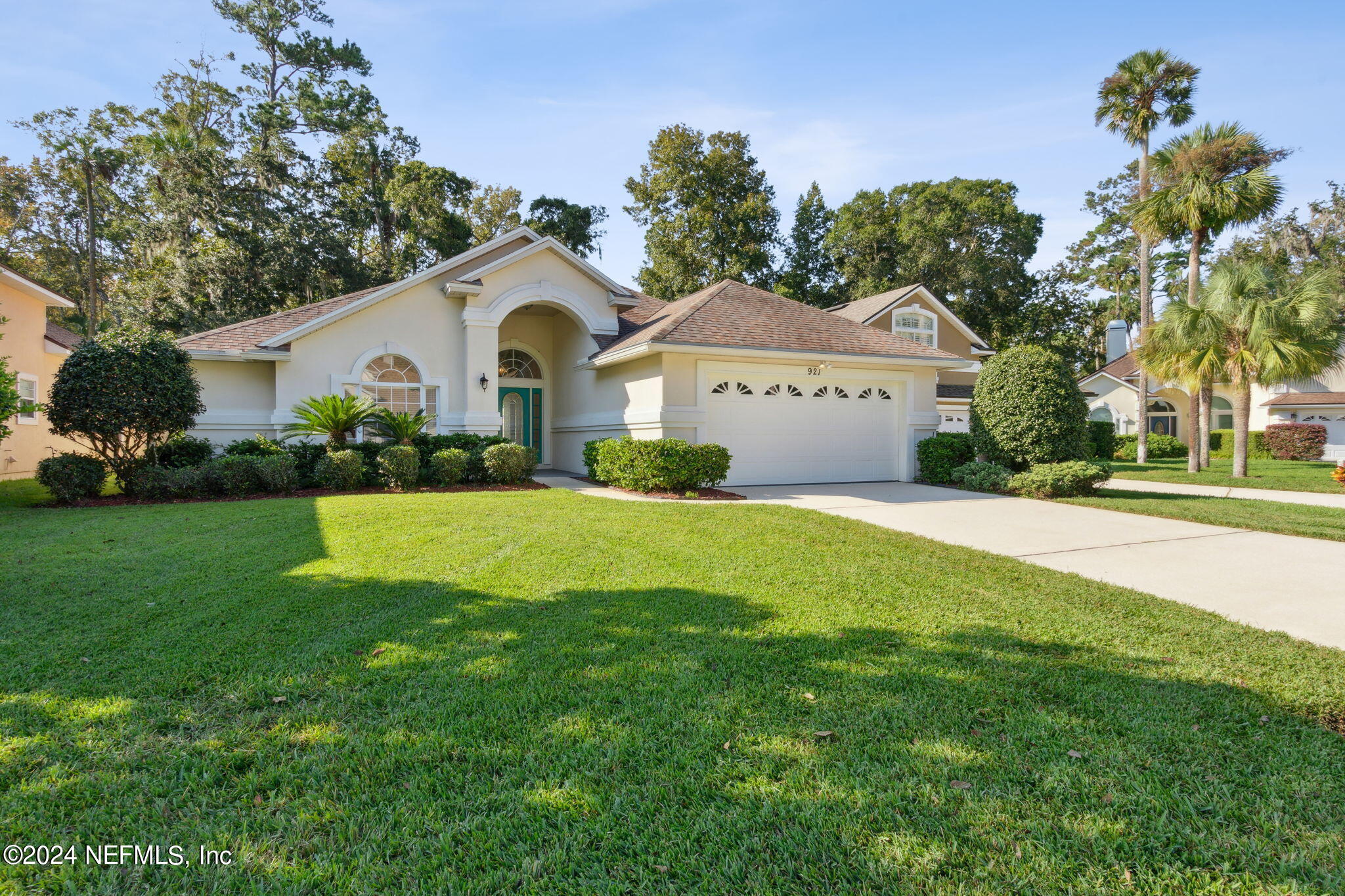 921 W GRIST MILL Court