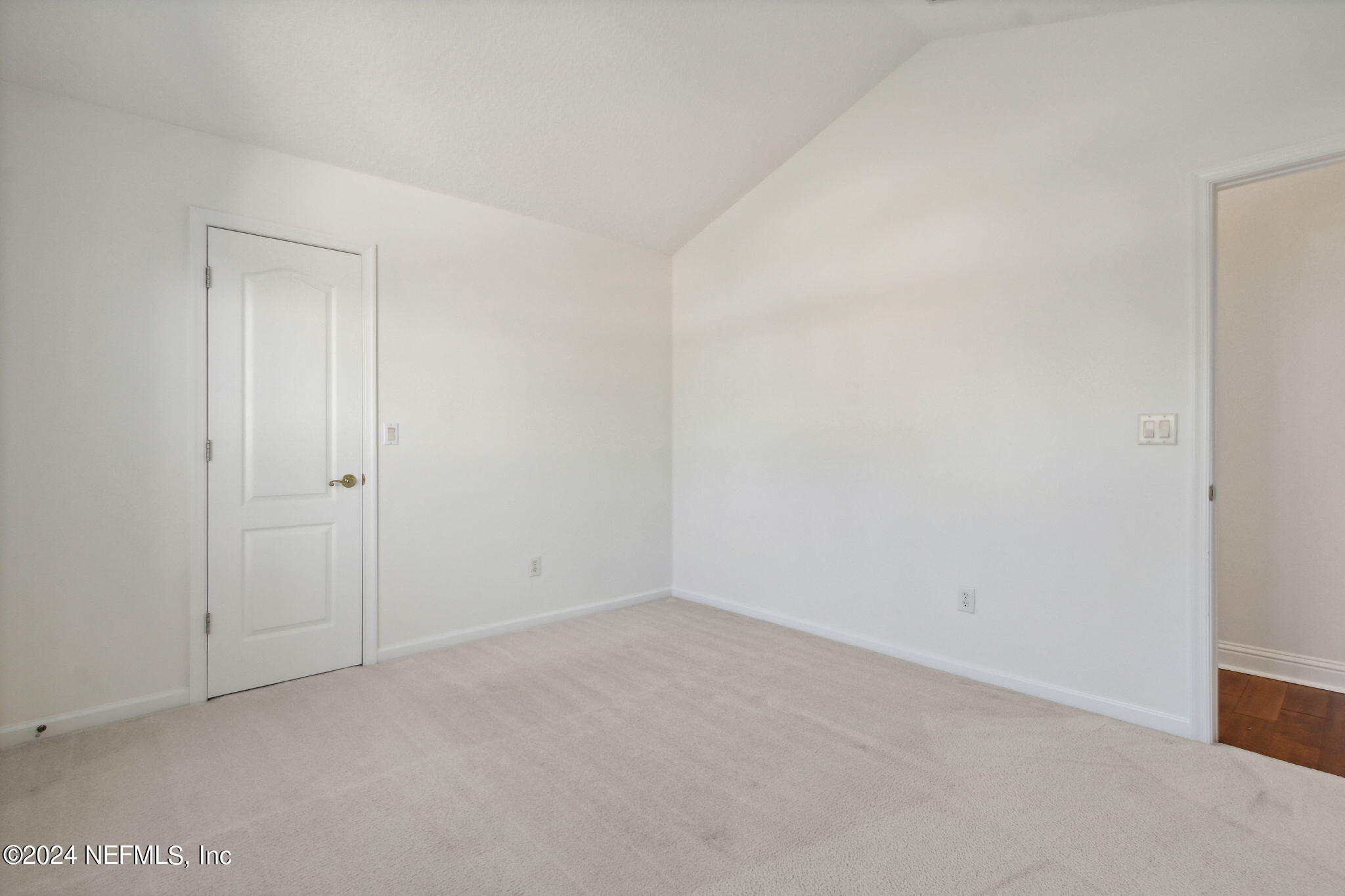 921 W GRIST MILL Court