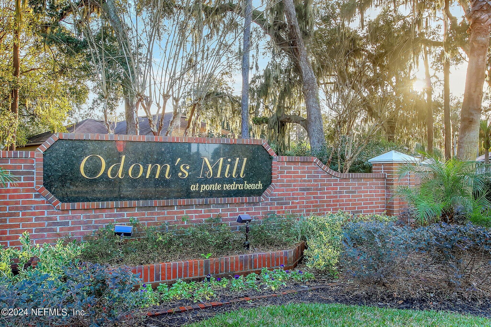 921 W GRIST MILL Court