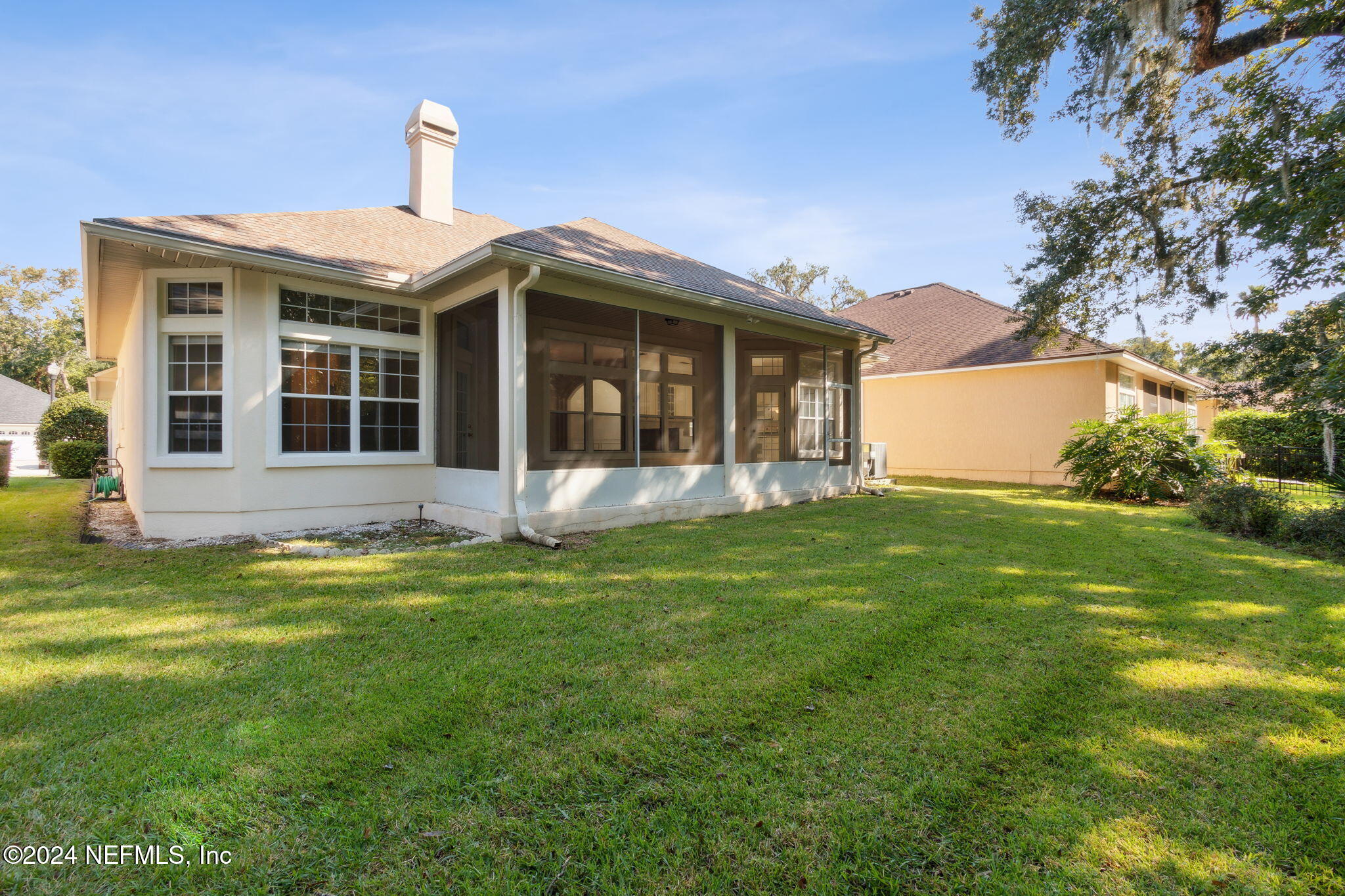 921 W GRIST MILL Court