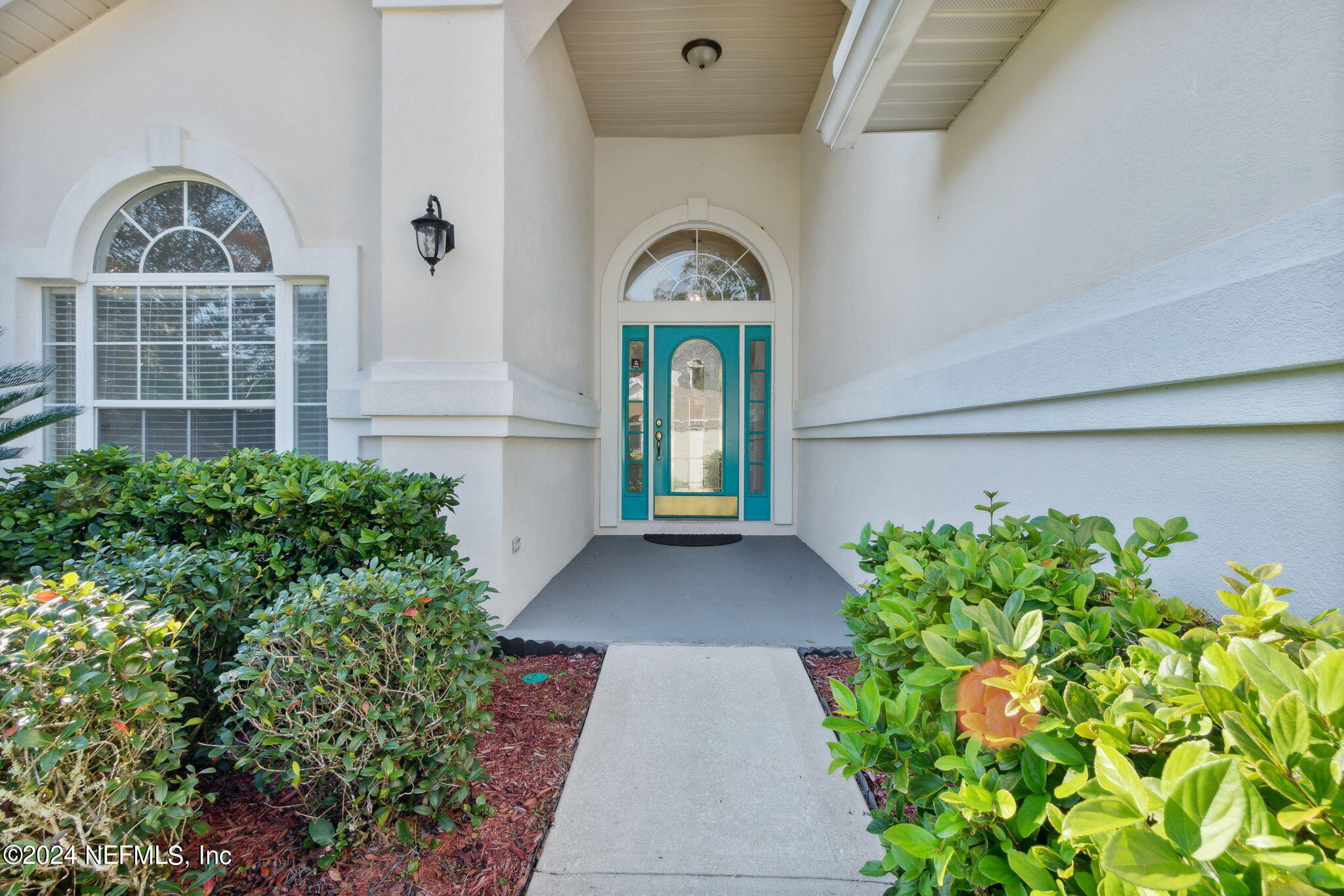 921 W GRIST MILL Court